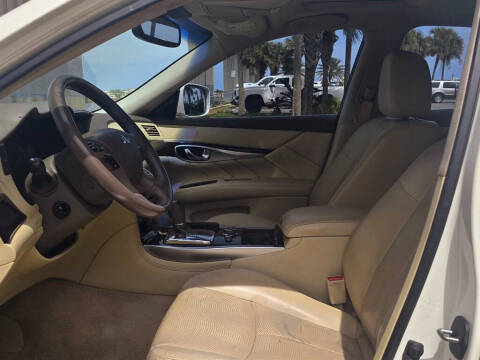 2012 Infiniti M37