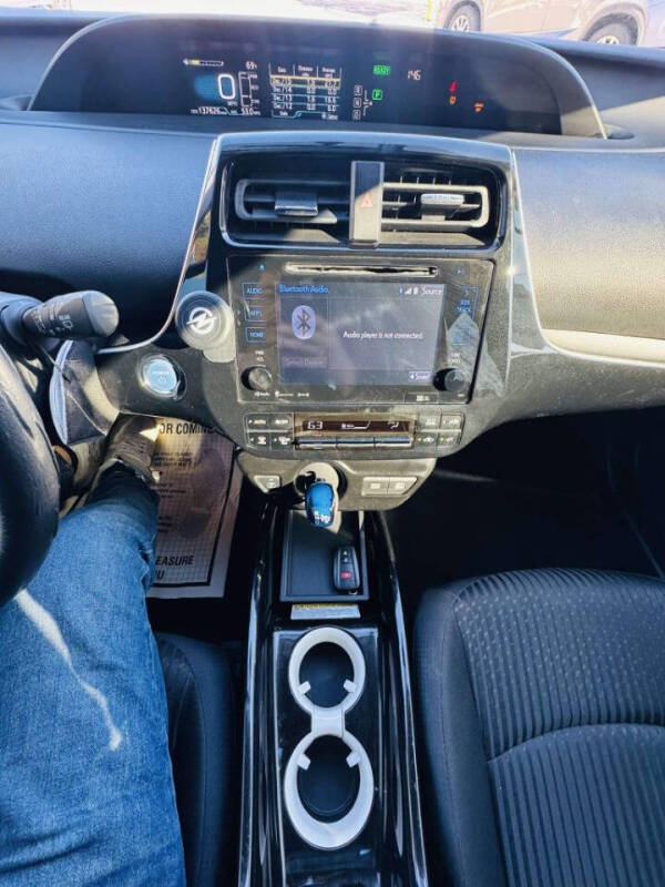 2016 Toyota Prius Three