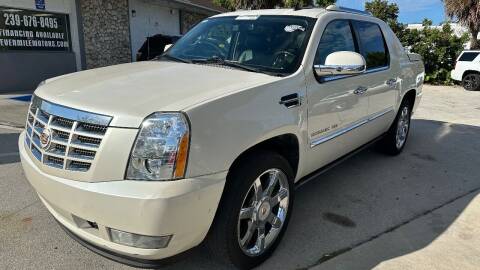 2013 Cadillac Escalade EXT for sale at Seven Mile Motors, Inc. in Naples FL