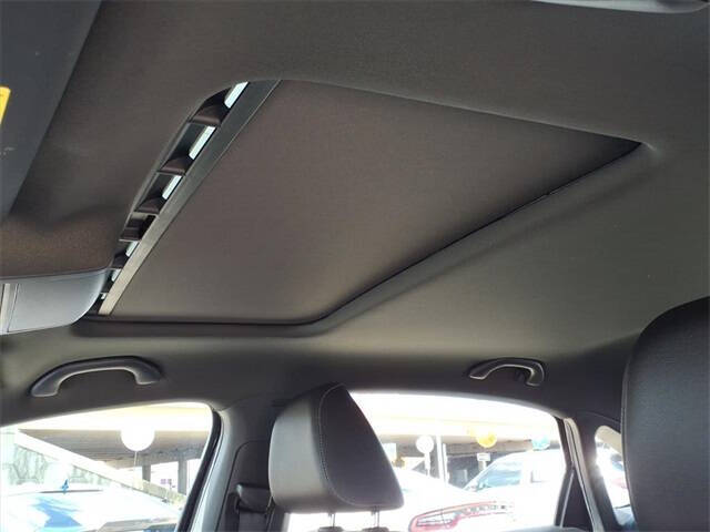 2022 Volkswagen Passat R-Line