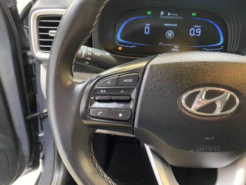 2024 Hyundai Venue SEL