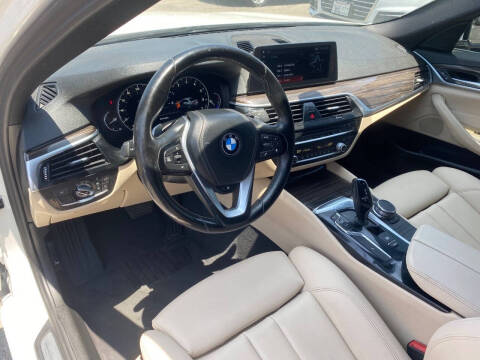 2018 BMW 5 Series 530i