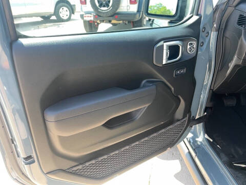 2024 Jeep Gladiator Sport