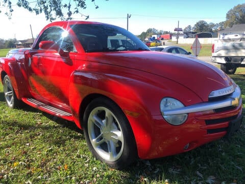 2004 Chevrolet SSR for sale at Creekside Automotive in Lexington NC