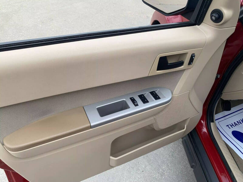 2011 Ford Escape XLT