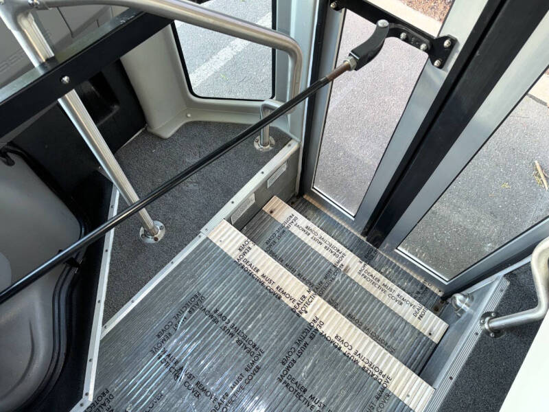 2013 Ford E-Series E-450 SD