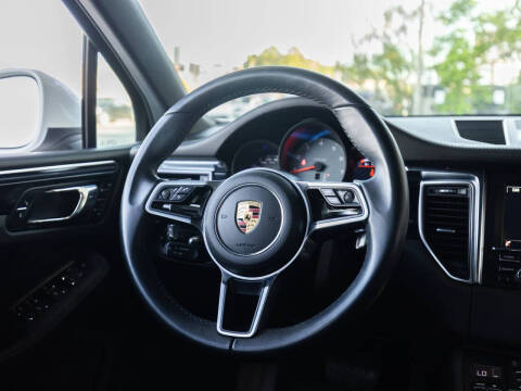 2016 Porsche Macan S