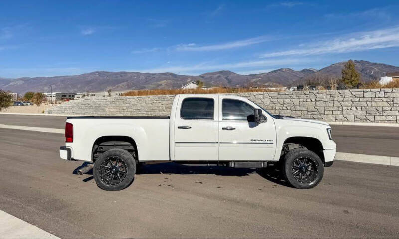 2011 GMC Sierra 2500HD Denali