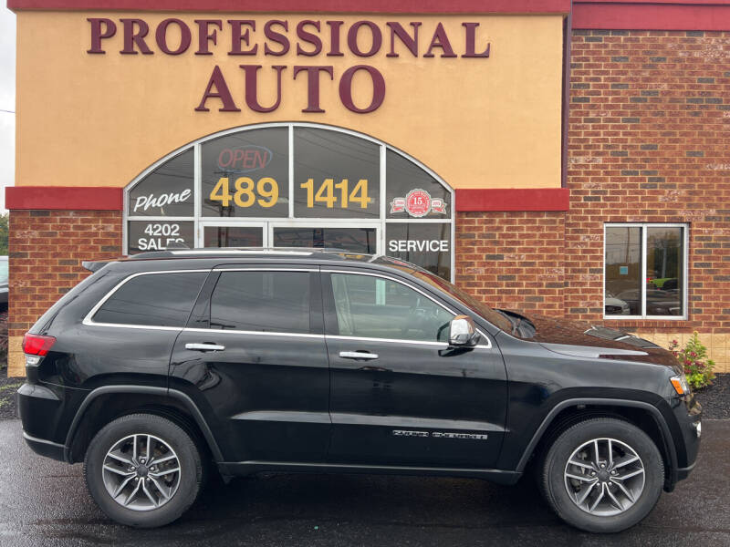2020 Jeep Grand Cherokee for sale at Professional Auto Sales & Service in Fort Wayne IN
