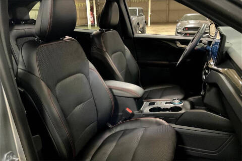 2023 Ford Escape ST-Line Elite