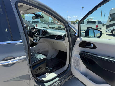 2023 Chrysler Pacifica Limited