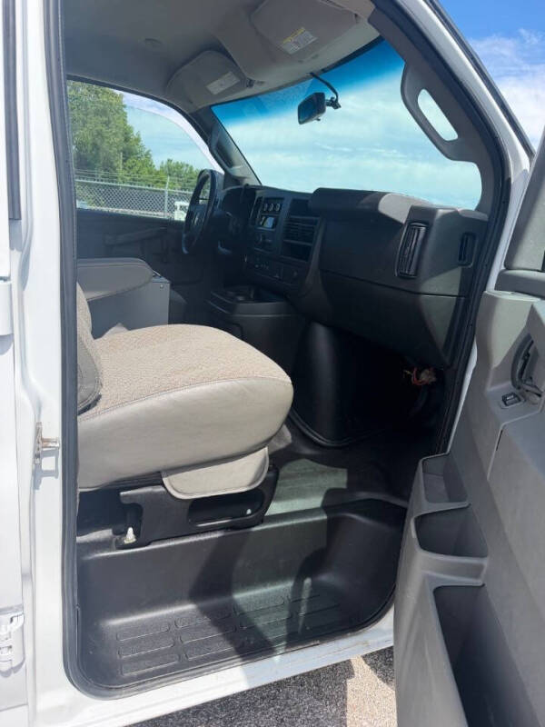 2021 Chevrolet Express 2500