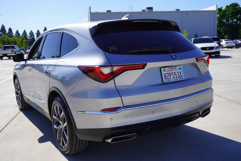 2022 Acura MDX w/Tech