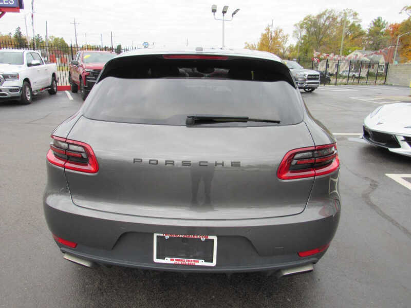 2018 Porsche Macan
