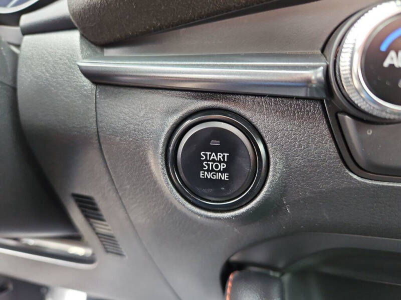 2024 Mazda Mazda3 Hatchback 2.5 Carbon Turbo