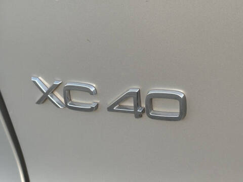 2024 Volvo XC40