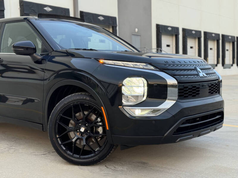 2022 Mitsubishi Outlander Black Edition