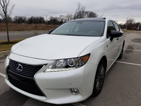 2013 Lexus ES 300h for sale at Derby City Automotive in Bardstown KY