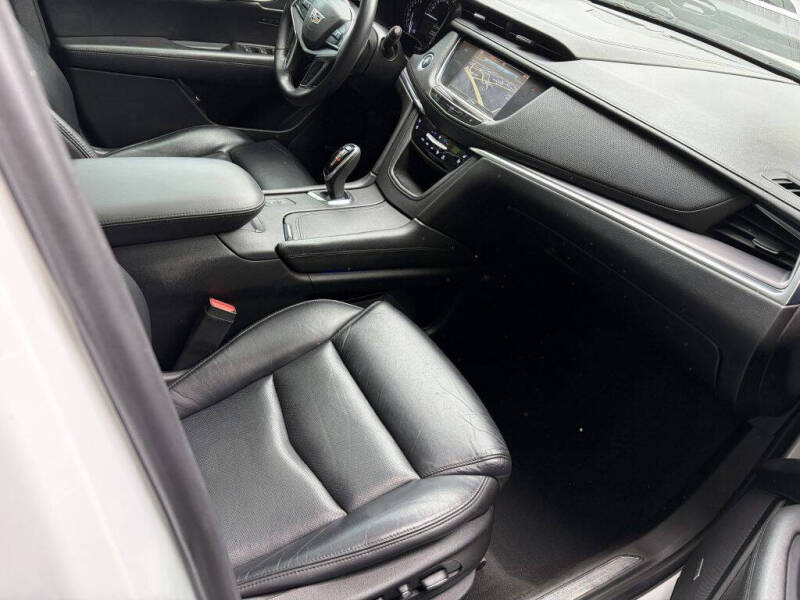 2017 Cadillac XT5 Premium Luxury