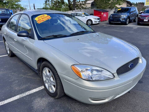 2006 Ford Taurus SE