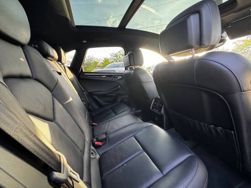 2017 Porsche Macan S
