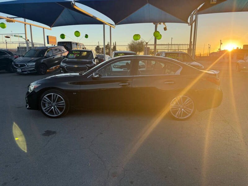 2015 Infiniti Q50