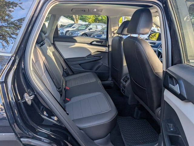 2022 Volkswagen Taos SE