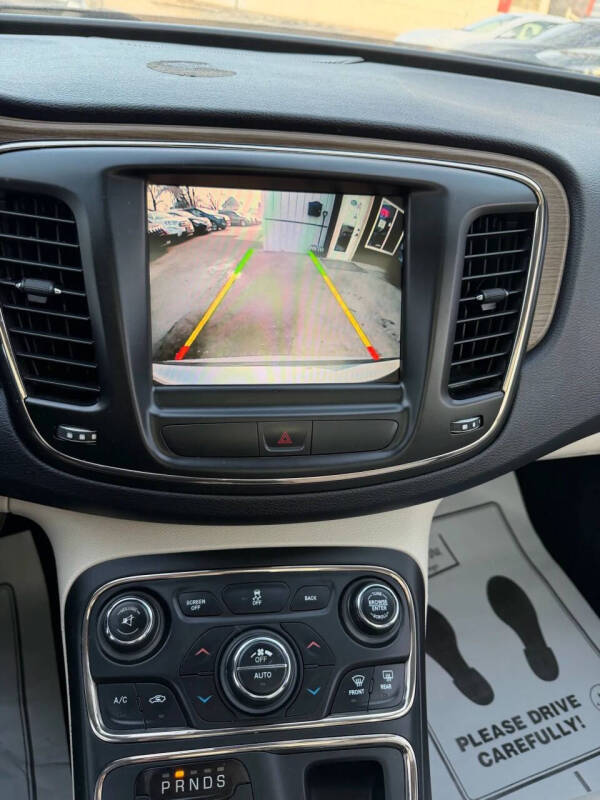 2015 Chrysler 200 C