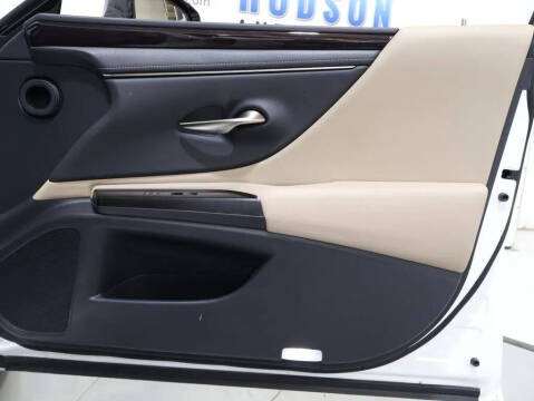 2019 Lexus ES 350