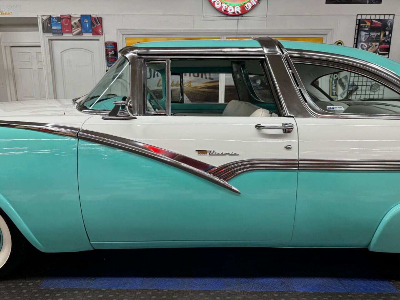 1956 Ford Crown Victoria 25