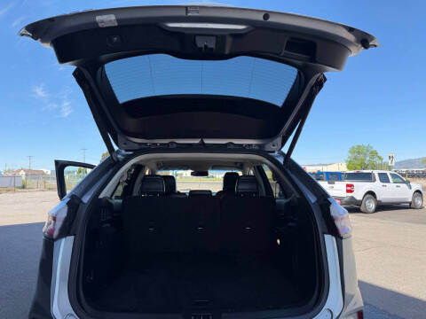 2020 Ford Edge Titanium