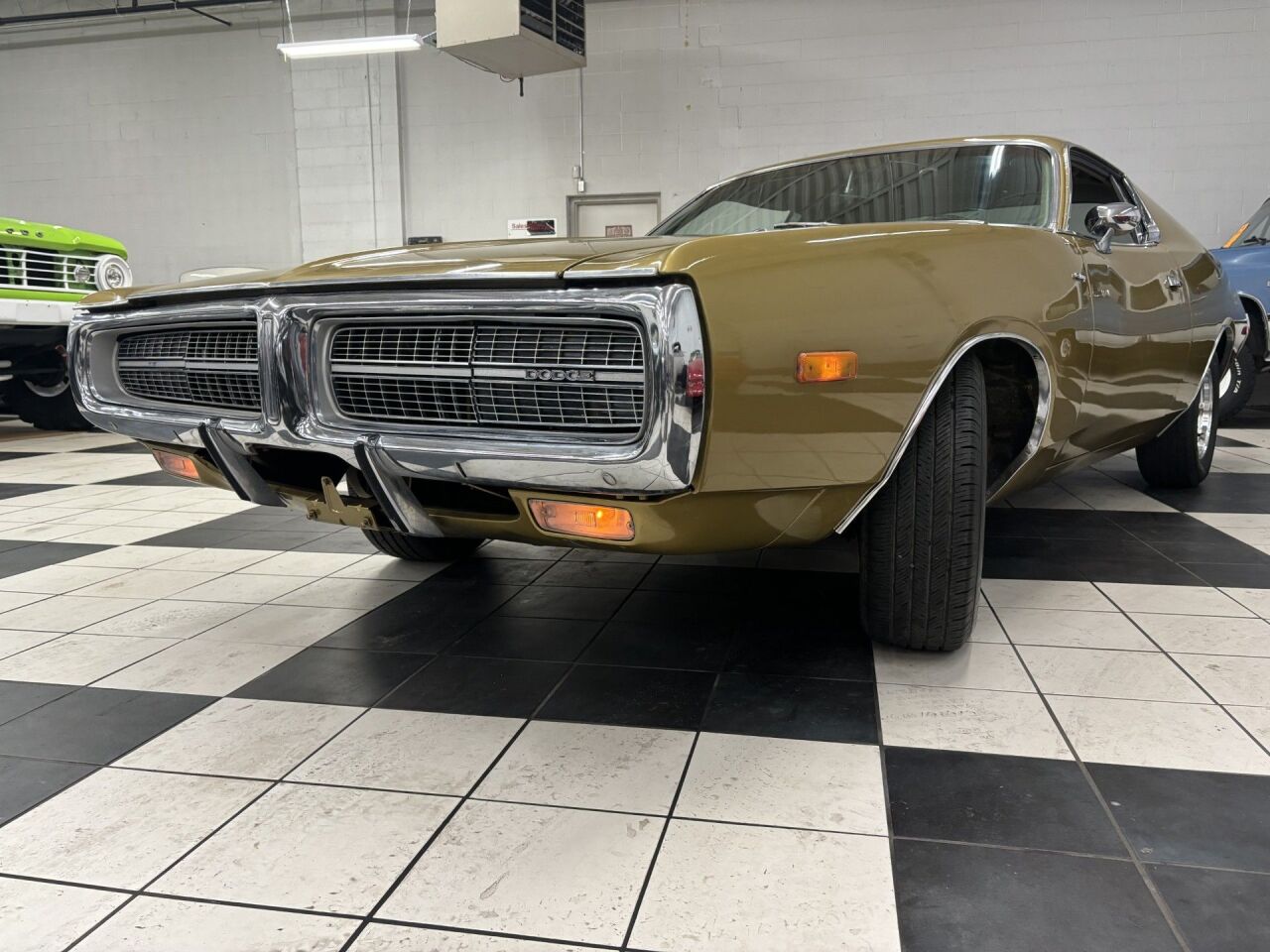1972 Dodge Charger 11
