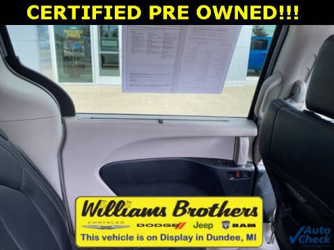 2024 Chrysler Pacifica Touring L