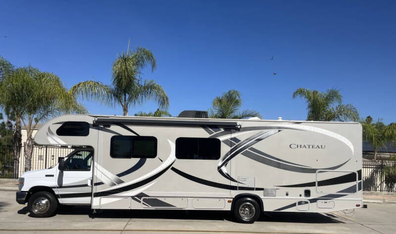 2014 Ford E-Series Cutaway Base's photo