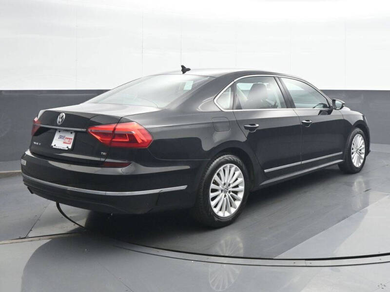 2016 Volkswagen Passat