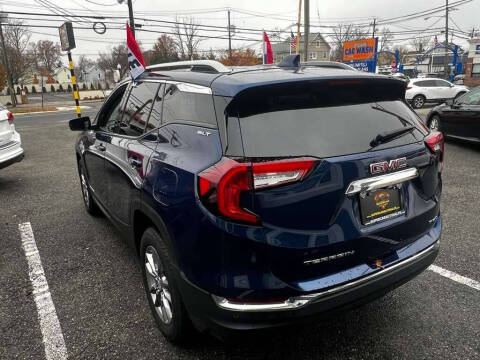 2022 GMC Terrain SLT