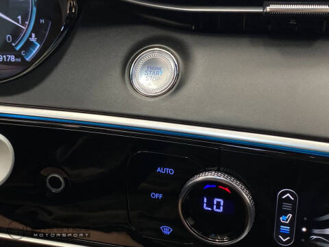 2023 Genesis GV70 2.5T Standard