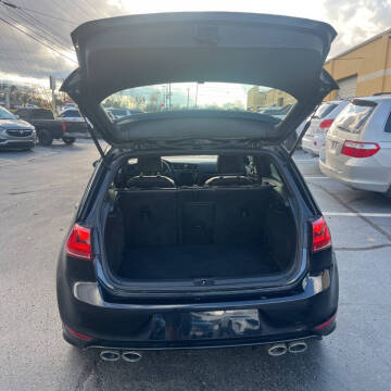 2016 Volkswagen Golf R 4Motion