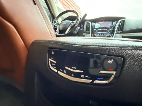 2018 Cadillac Escalade ESV Premium Luxury