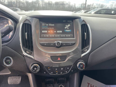 2017 Chevrolet Cruze LT Auto