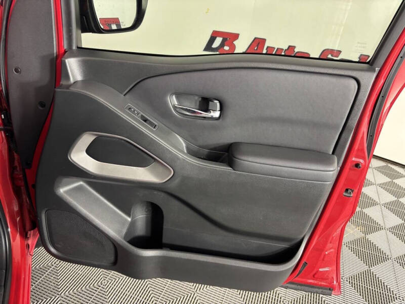 2022 Nissan Frontier SV