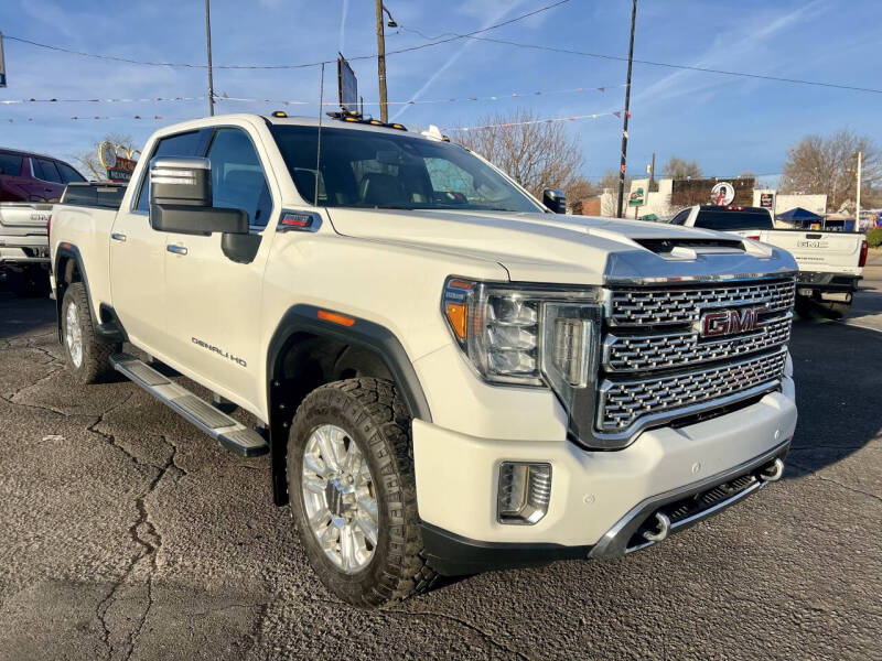2022 GMC Sierra Denali's photo