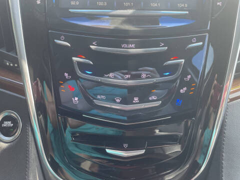 2017 Cadillac Escalade Luxury