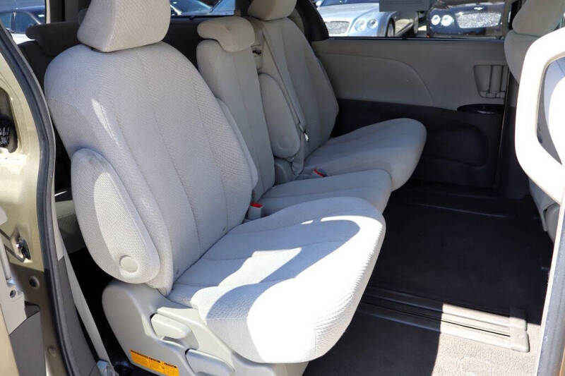 2011 Toyota Sienna