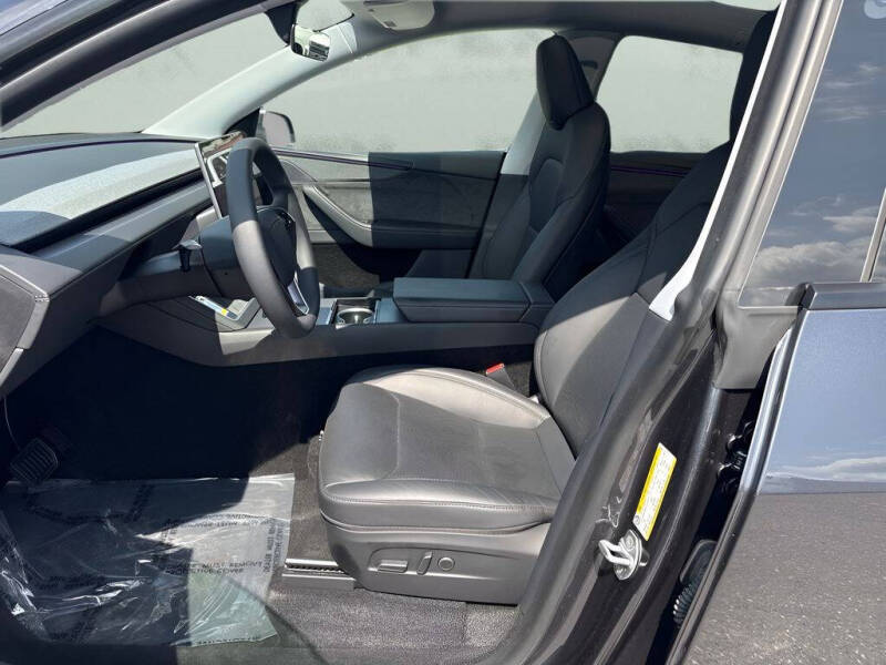 2026 Tesla Model Y Premium