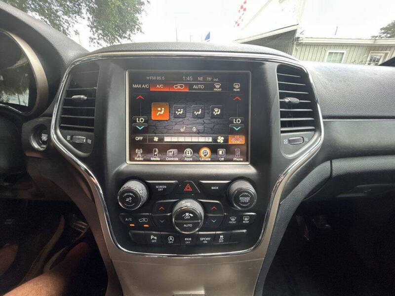 2017 Jeep Grand Cherokee Laredo