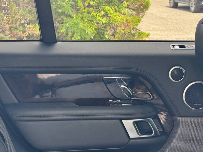 Image 6 of 2020 Land Rover Range Rover P525 HSE