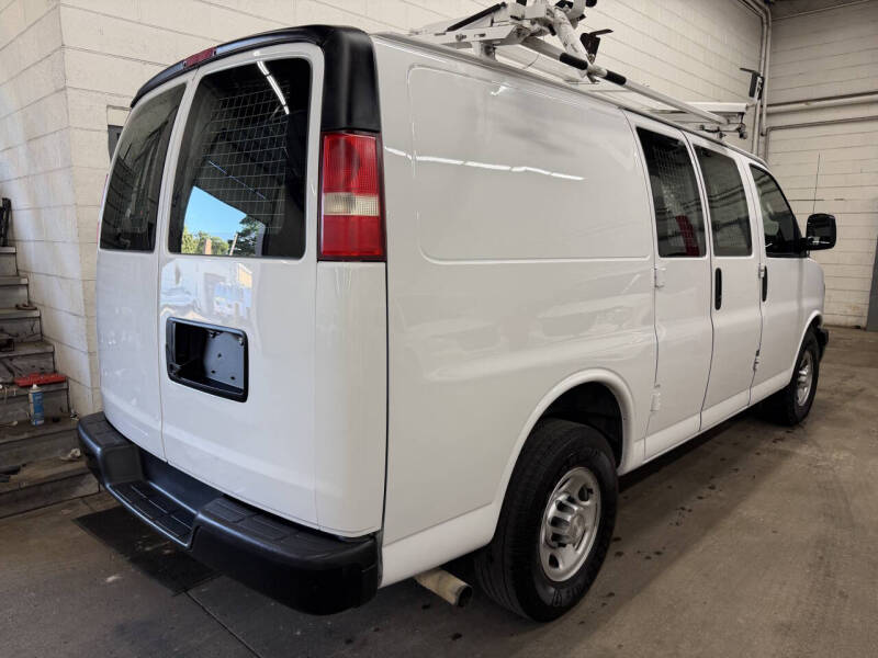2016 Chevrolet Express 2500