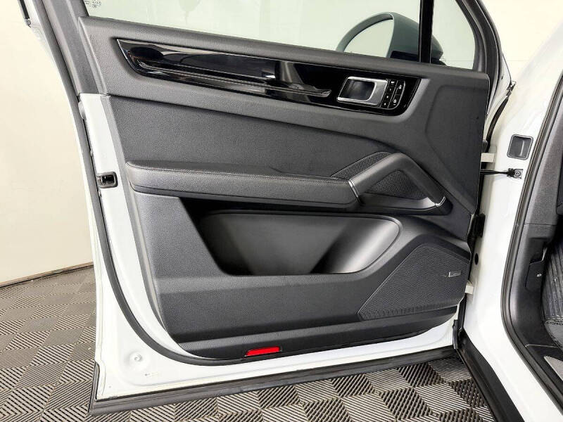 2019 Porsche Cayenne S