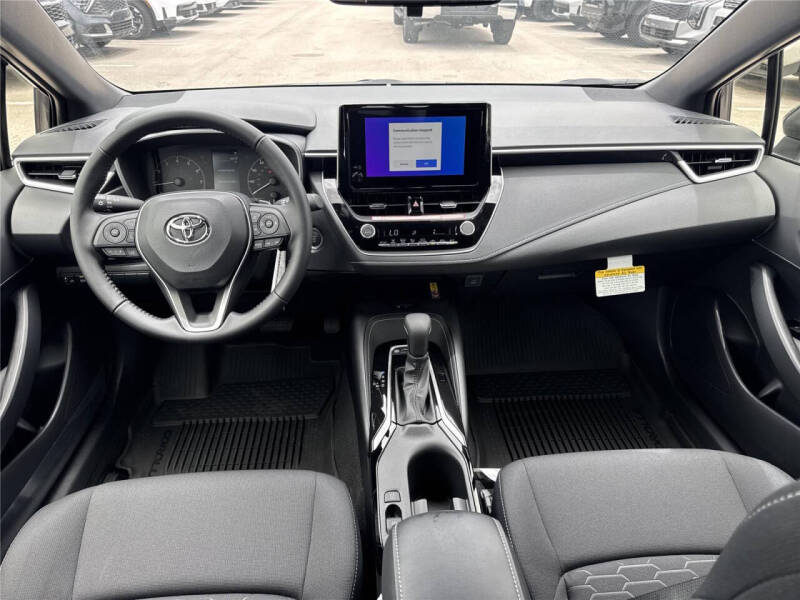 2026 Toyota Corolla Hatchback SE